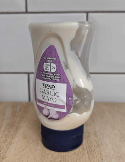 50% of the sauce will not leave this bottle.